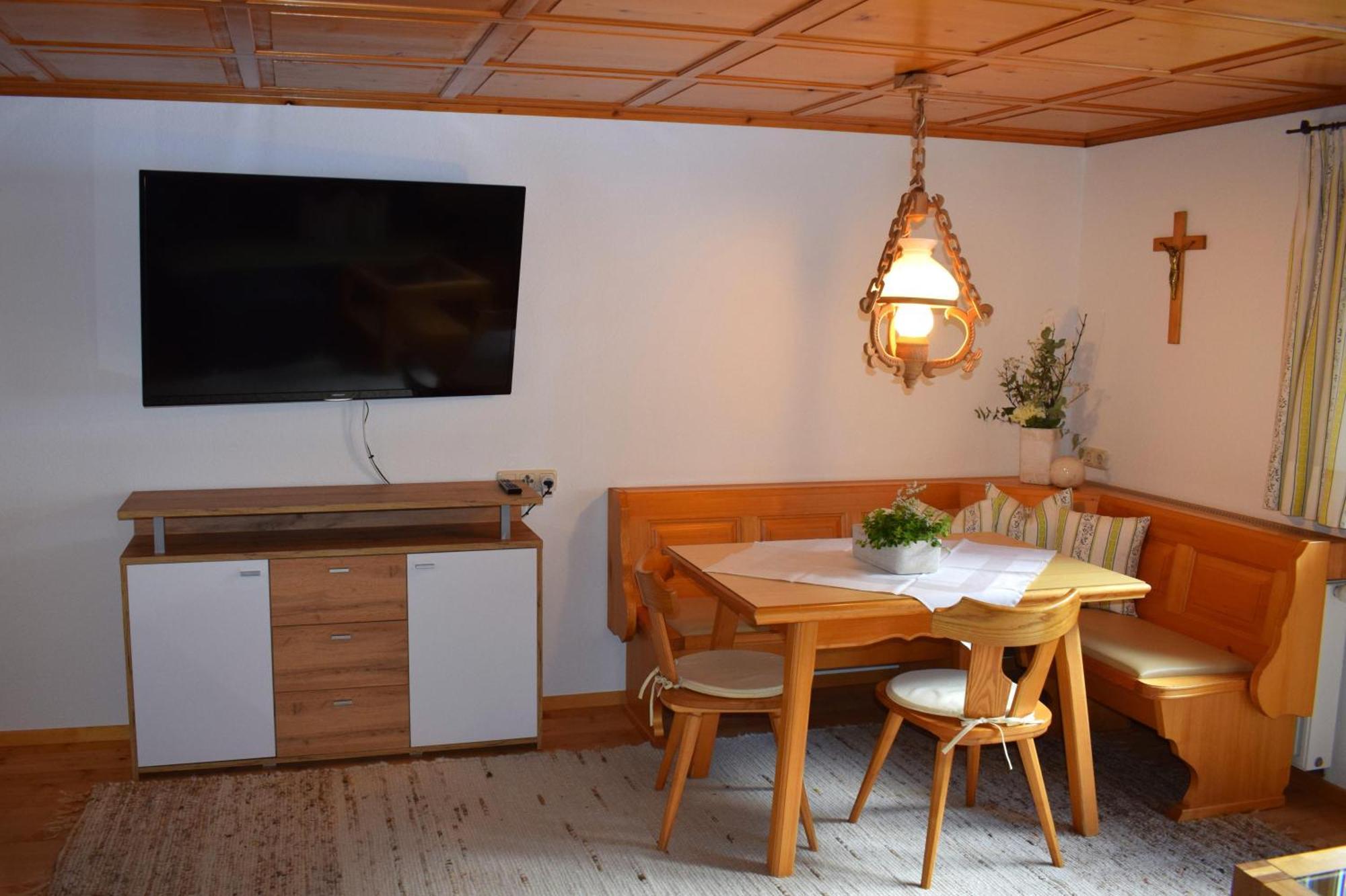 Landhaus Brif 施伦斯 外观 照片